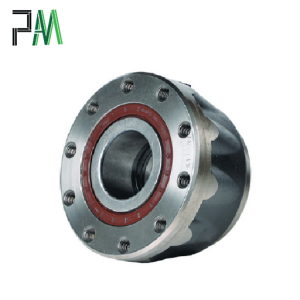 Complete hub with SAF 82 bearings